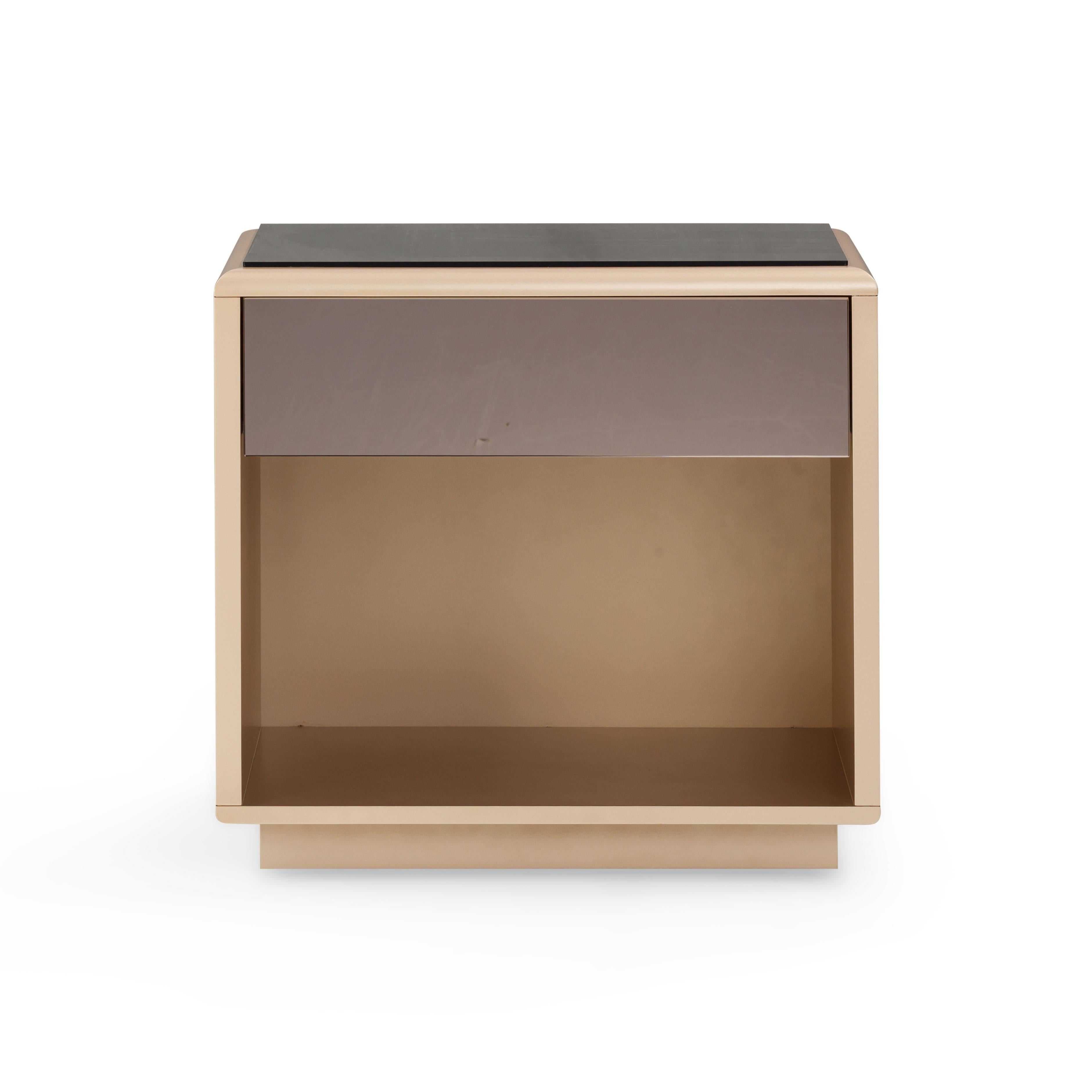 Martha 25 Taupe Mirrored Nightstand With Drawer